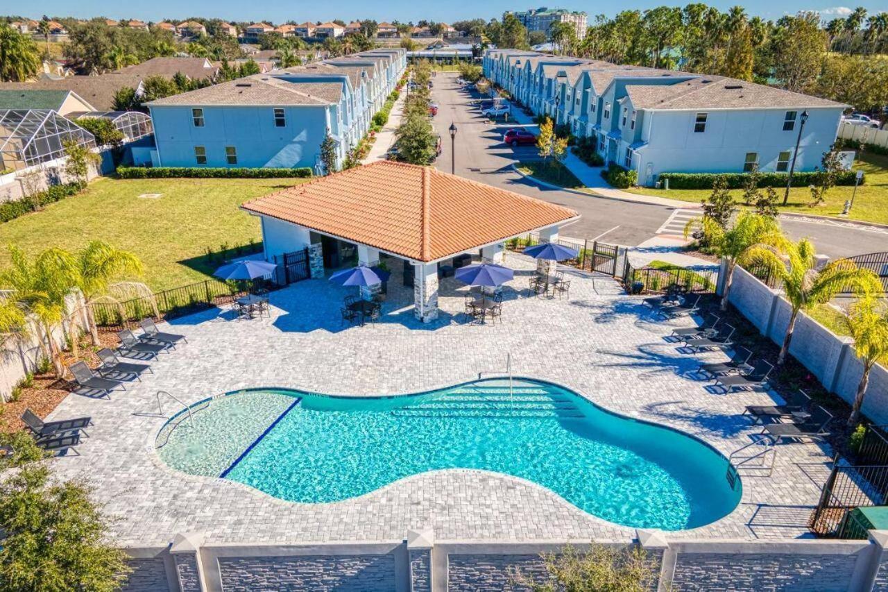7988 Magical Vacation - 5 Bedrooms Kissimmee